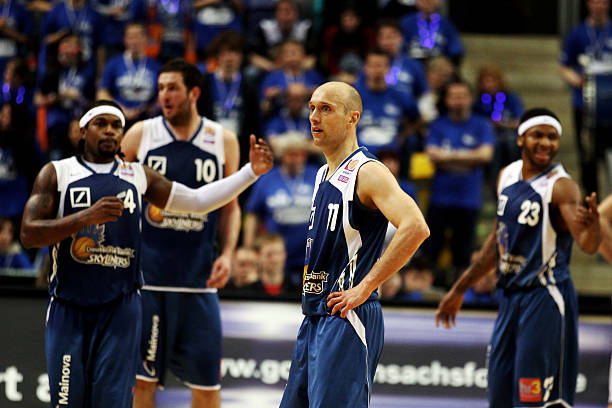 了拜仁兼顾 了拜仁兼顾