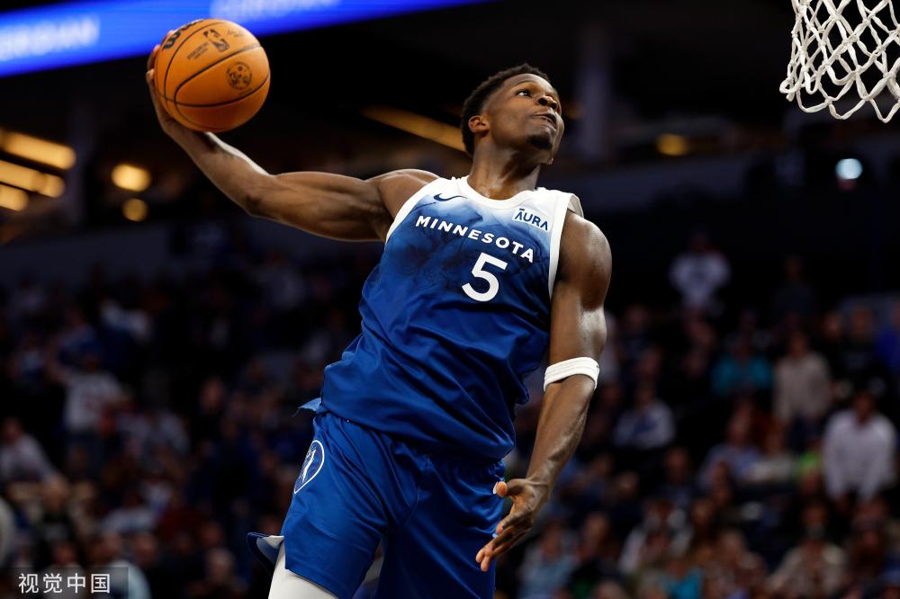 一代的佼佼 一代的佼佼