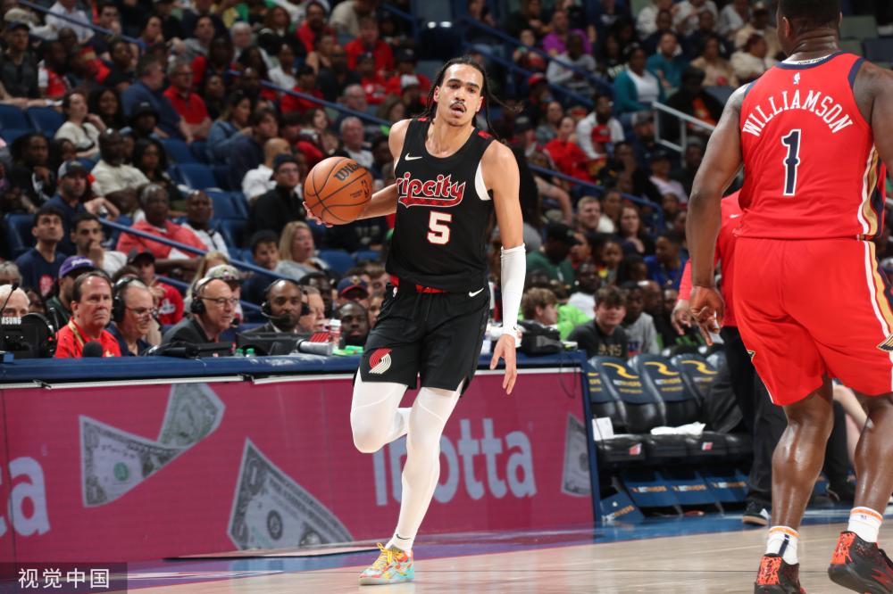 以内线外援 以内线外援