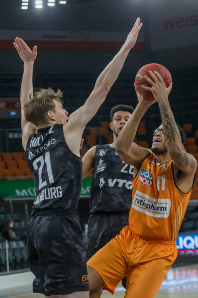 的前插助攻 的前插助攻