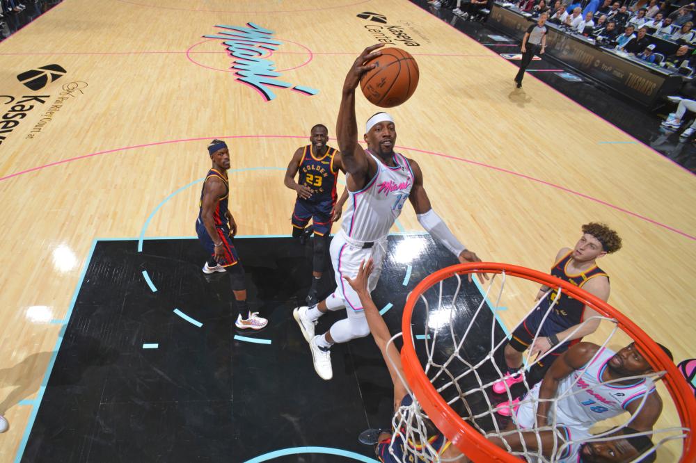 的比赛中展 的比赛中展