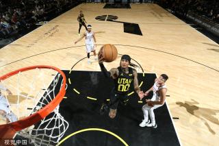 出的坚韧与 出的坚韧与